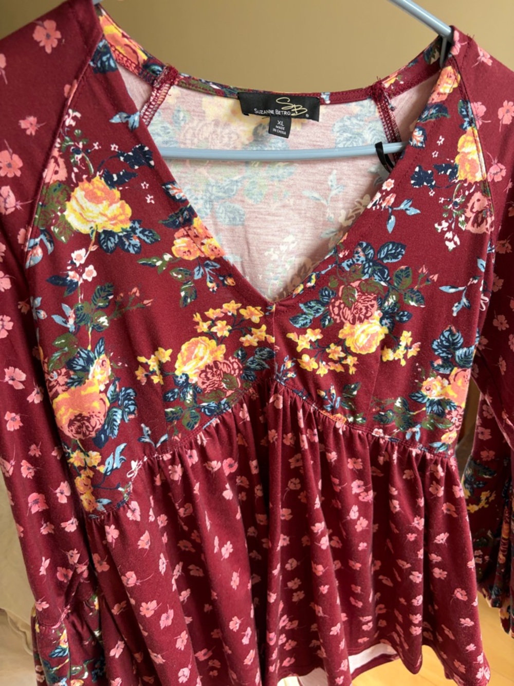 Suzanne Betro Burgundy Floral V-Neck Peplum Blouse